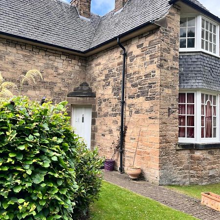 Private Room In Charming Detached House In Newington EDI Exterior photo